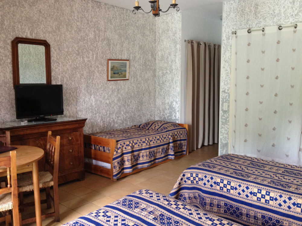 Castel Garoupe Hotel อองทีบส์ ภายนอก รูปภาพ