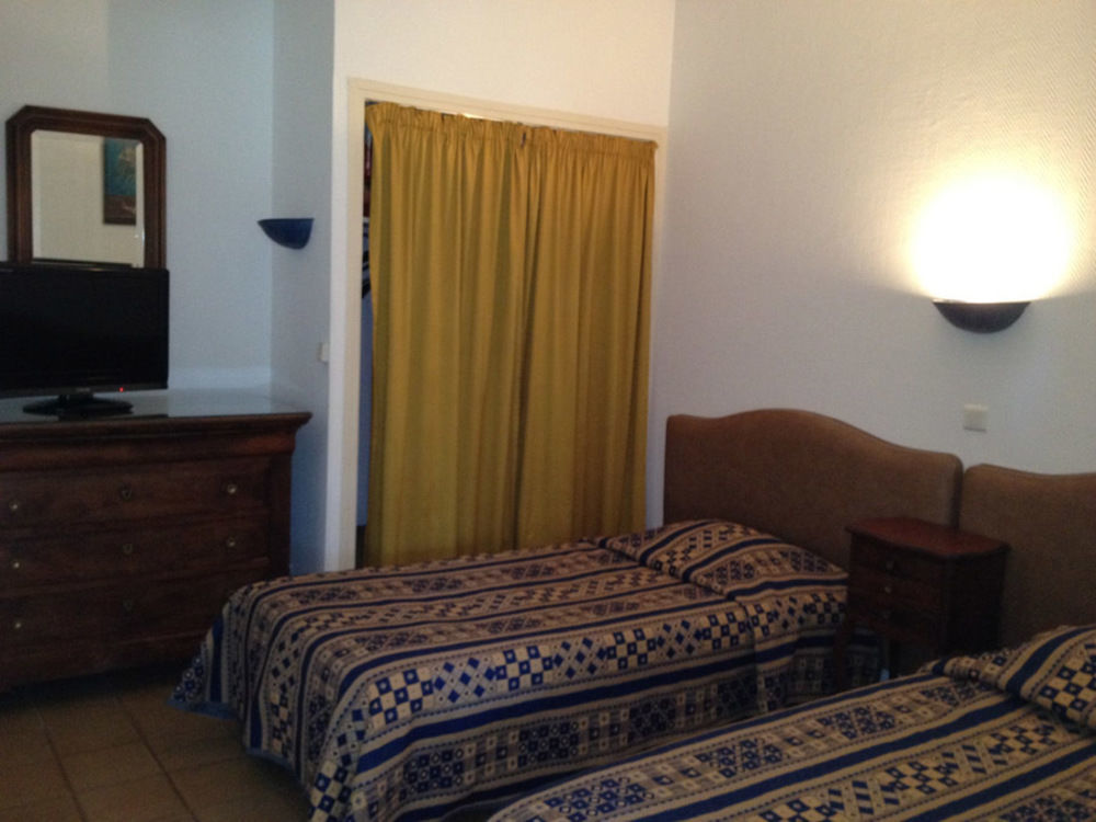 Castel Garoupe Hotel อองทีบส์ ภายนอก รูปภาพ